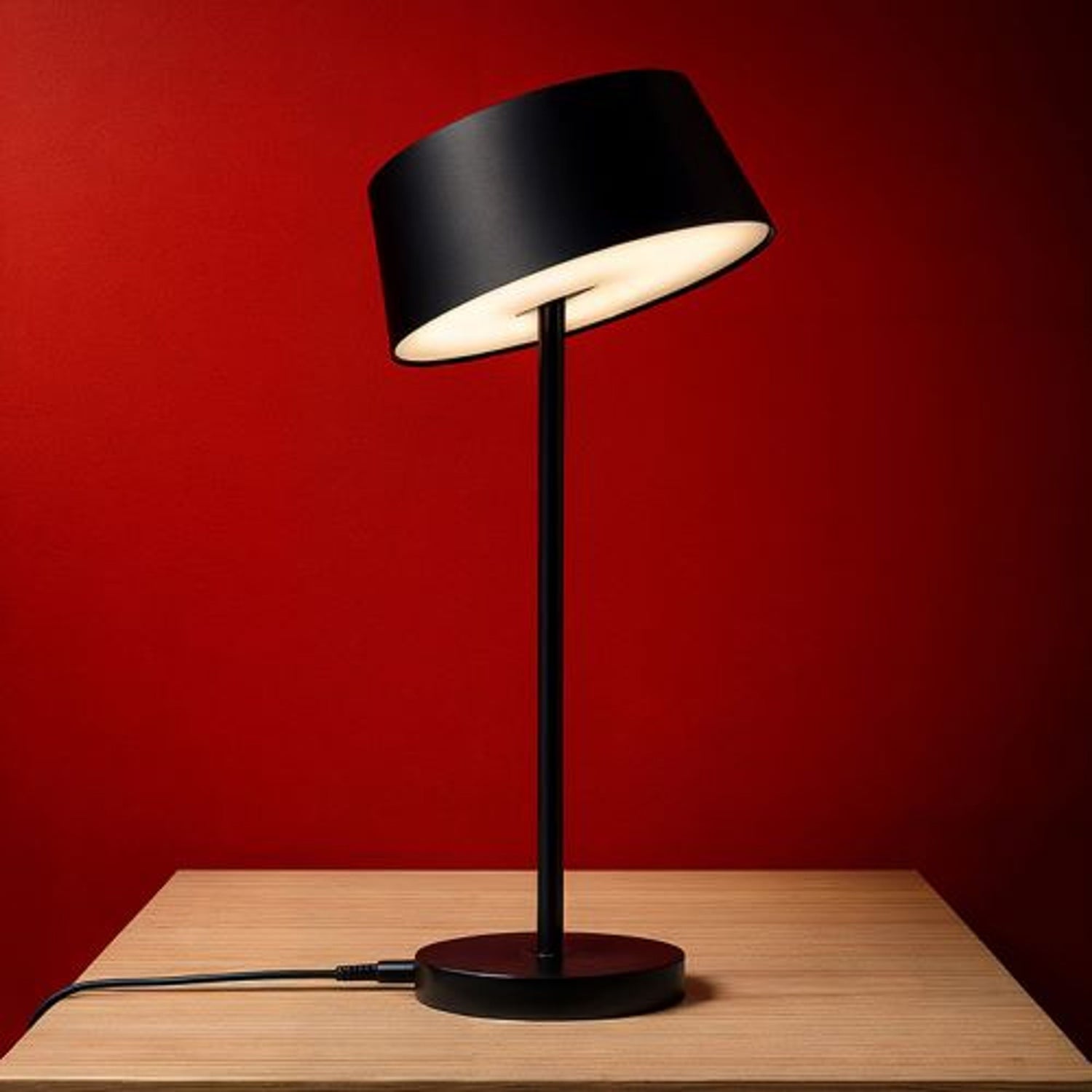 Dimbar bordslampa